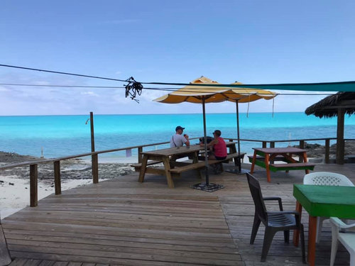 Santana�s Bar and Grill