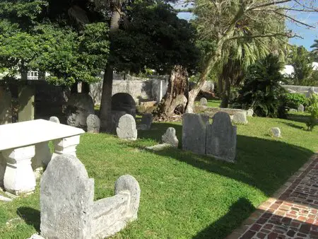 Graveyard at St. Peter�s Church