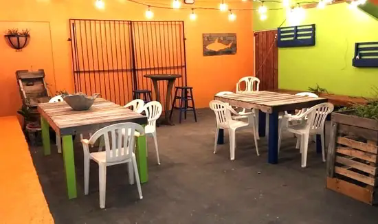 Munchies by the Sea, Bermuda