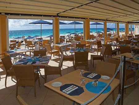 Mickey�s Beach Bistro Bermuda