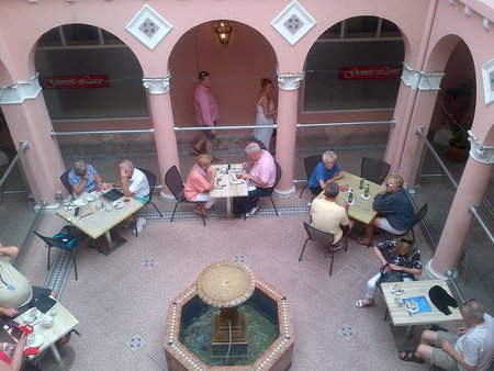 Courtyard at Angelo�s